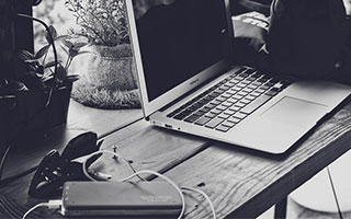 曼联收购惊爆天价！格雷泽对沙特王室神秘金主开价曝光